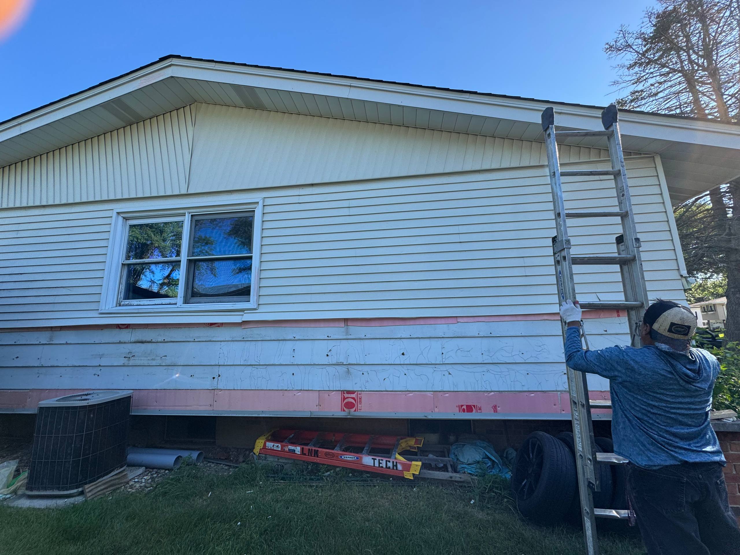 Before siding replacement angle 2